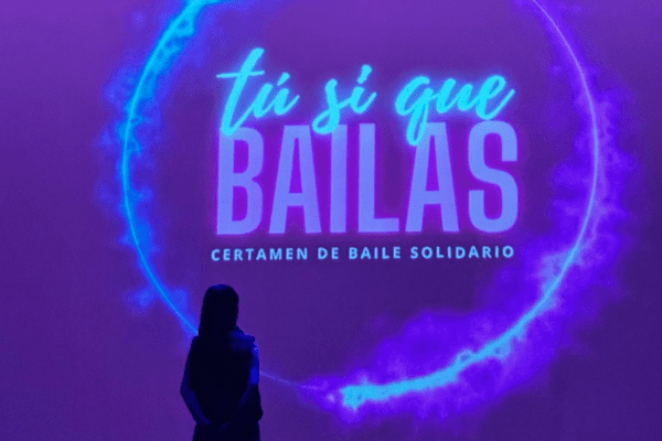 La Gala final del concurso 'Tú Sí Que Bailas' reúne a 222 estudiantes en el Teatro Tomás y Valiente en una noche de talento y solidaridad.