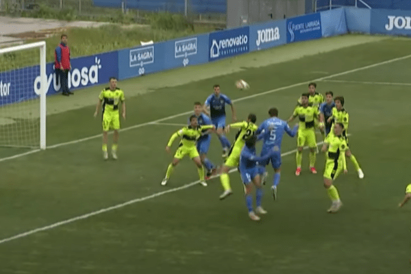 El Sabadell logra una ajustada victoria 1-2 frente al CF Fuenlabrada en un emocionante encuentro de fútbol