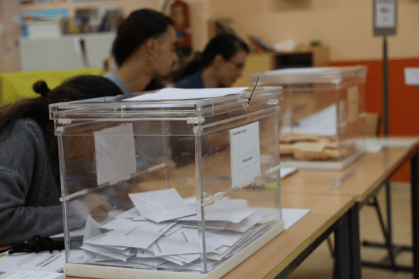 32.000 personas cambian su centro de votación el 9 de junio debido a la reorganización de los colegios electorales.