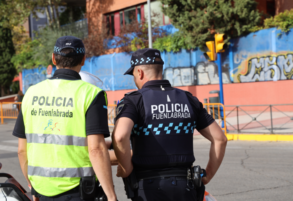 La Policía Local de Fuenlabrada realiza una campaña de control del transporte escolar del 18 al 24 de noviembre para garantizar la seguridad de los menores.