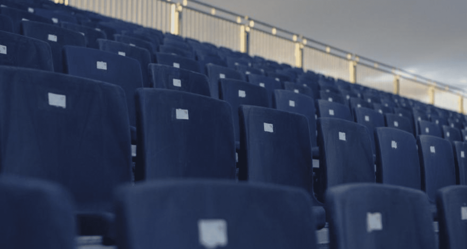 El Estadio Fernando Torres ha sumado casi 3.000 localidades adicionales, mejorando su capacidad para los próximos partidos. La instalación de estas nuevas gradas, que comenzó esta semana, está a punto de finalizar y se espera que todo el proceso de montaje y revisión se complete mañana.