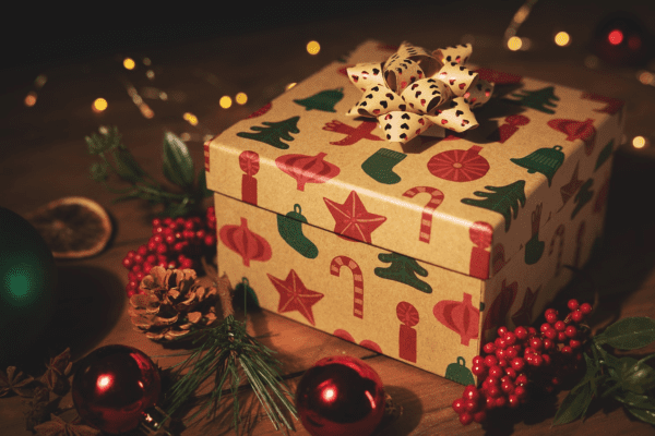 Los 10 regalos por menos de 50 € con los que esta Navidad tendrás un éxito asegurado Descubre los 10 regalos por menos de 50 € que harán brillar esta Navidad. Ideas únicas, prácticas y al alcance de todos.