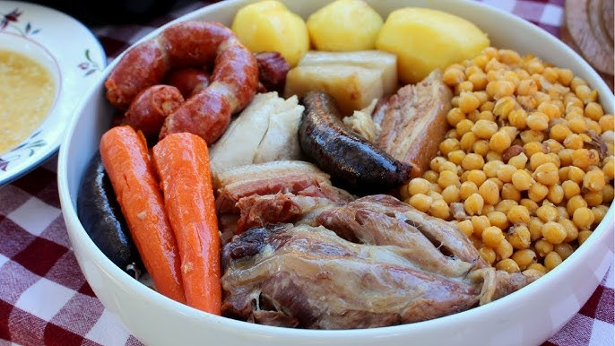 El cocido madrileño es un plato emblemático de la gastronomía española, destacado por su riqueza de sabores y su consistencia. Para preparar una auténtica receta cocido, es fundamental seleccionar ingredientes de calidad que realcen su sabor y aporten un carácter distintivo