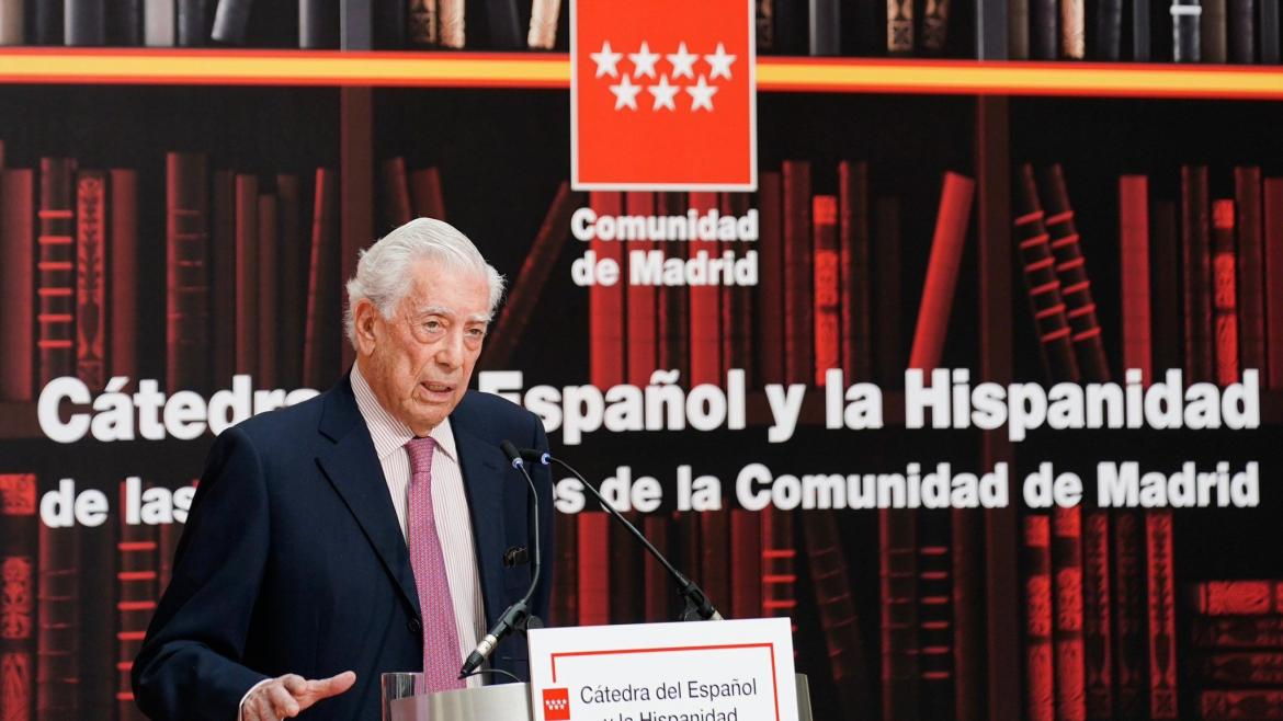 La Comunidad de Madrid concederá la Medalla Internacional de las Artes 2025 a Mario Vargas Llosa, fallecido este domingo en Lima.