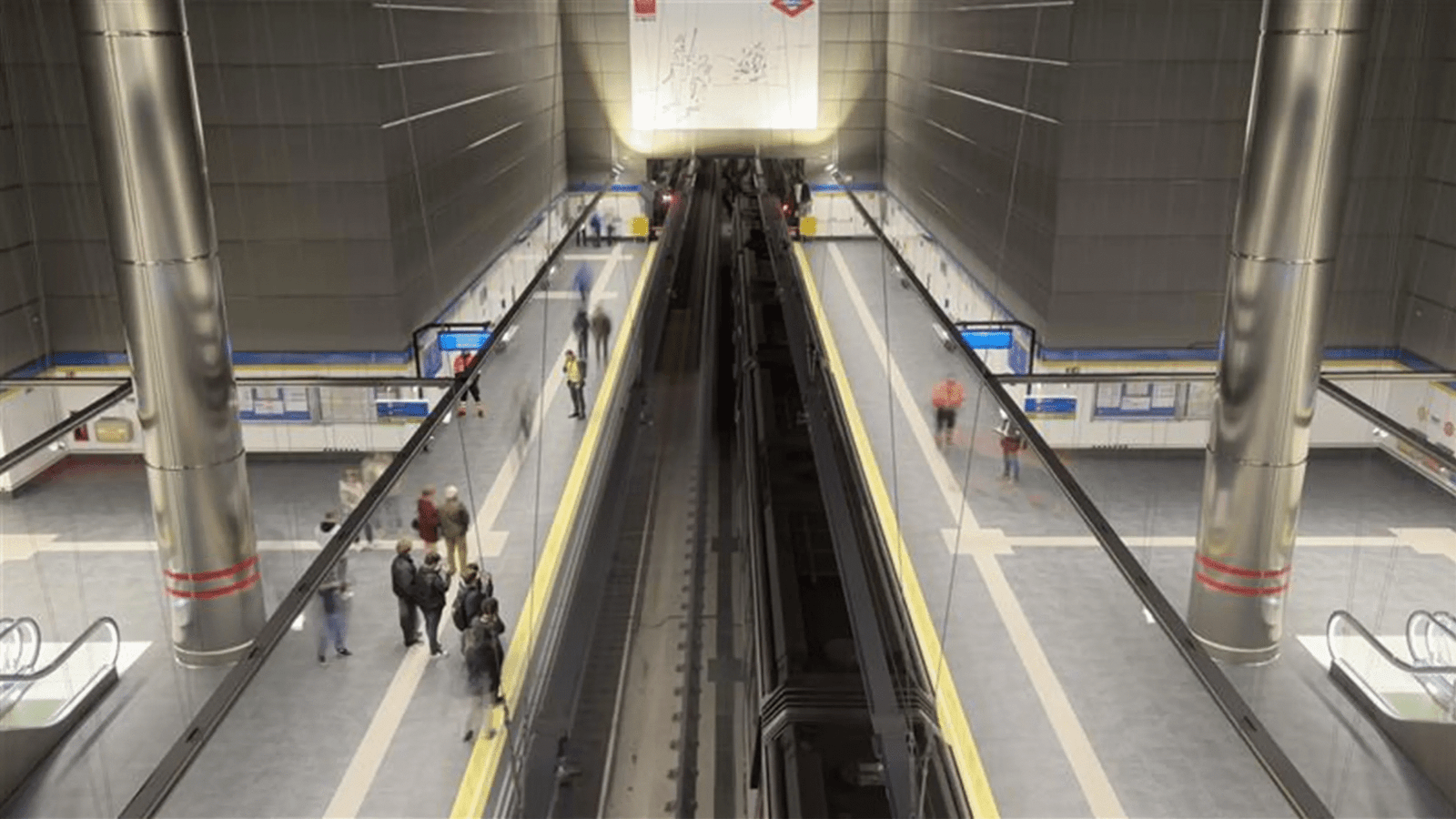 La Comunidad de Madrid ha inaugurado la ampliación de la Línea 3 de Metro desde El Casar (Getafe) hasta Villaverde Alto, mejorando la conexión de MetroSur con la capital. Es la primera ampliación de la red en una década y beneficiará directamente a municipios como Fuenlabrada, Alcorcón, Leganés y Móstoles. La estación de El Casar se ha renovado por completo y se estima que utilizarán esta nueva conexión cerca de 35.000 personas al día.