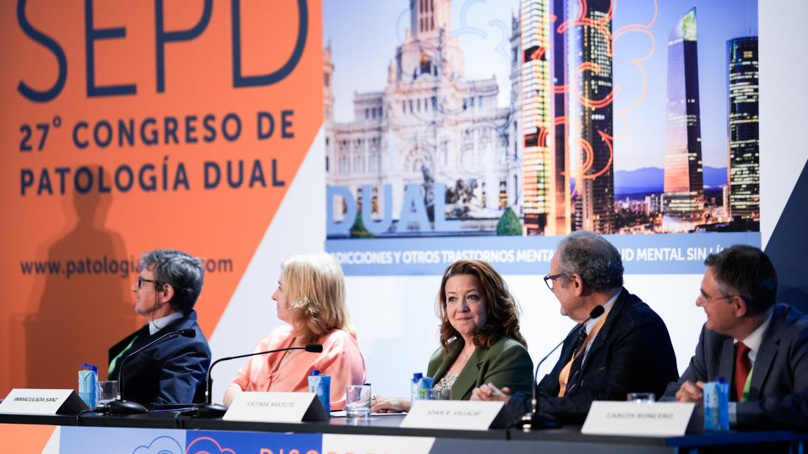 La Comunidad de Madrid refuerza la asistencia en Salud Mental con nuevos hospitales de día y centros de media estancia La Comunidad de Madrid refuerza la asistencia en Salud Mental con nuevos hospitales de día y centros de media estancia