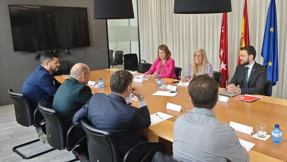La Comunidad de Madrid denuncia la subida “desproporcionada” de impuestos a los autónomos