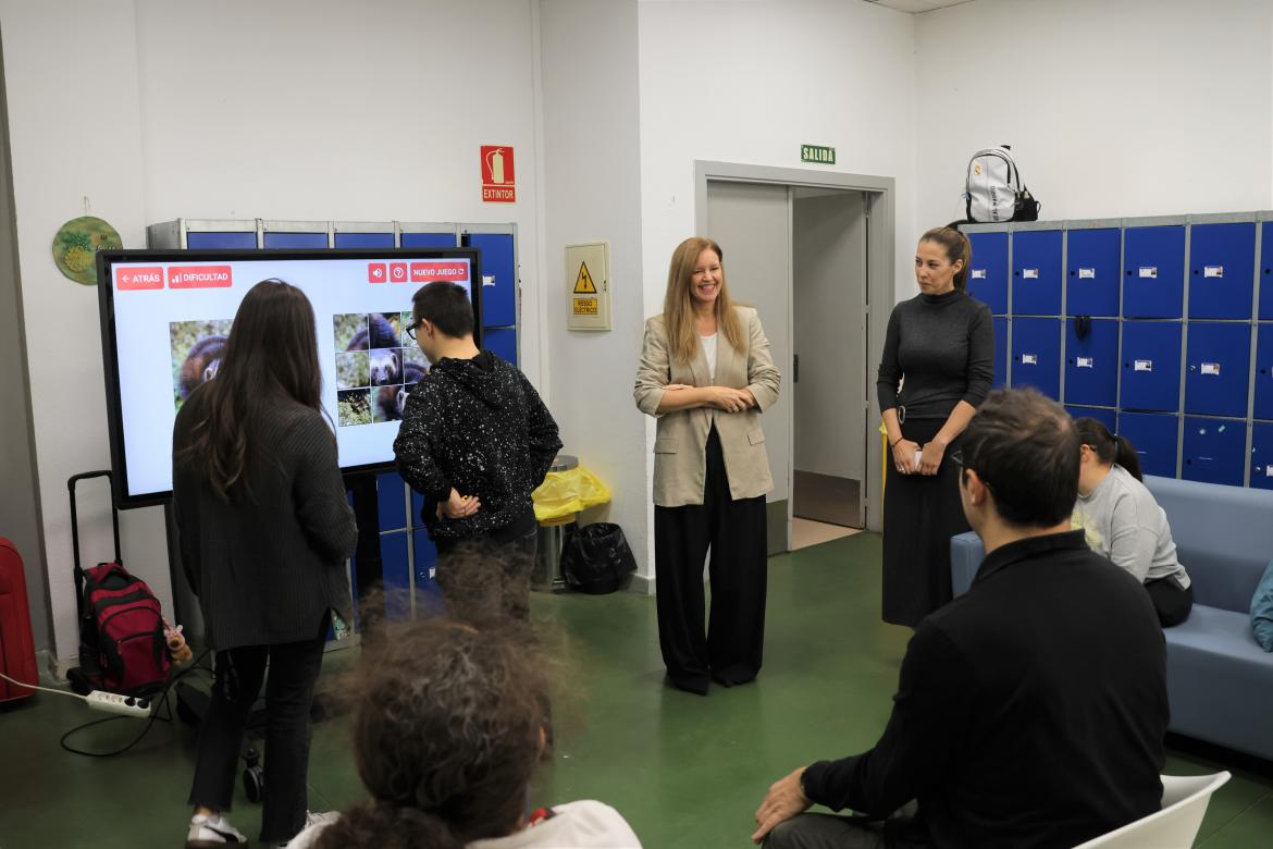 La Comunidad de Madrid impulsa la inclusión digital en personas con discapacidad desde Fuenlabrada La Comunidad de Madrid impulsa la inclusión digital en personas con discapacidad desde Fuenlabrada