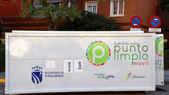 Los vecinos y vecinas de Fuenlabrada pueden obtener una bonificación del 30% en la tasa de basuras de 2026 si validan su nuevo código QR en los puntos limpios antes del 31 de diciembre.
