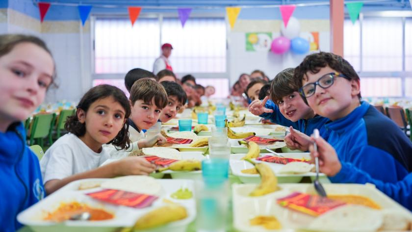 Abierto el segundo plazo para solicitar las becas de comedor escolar en los colegios de Fuenlabrada